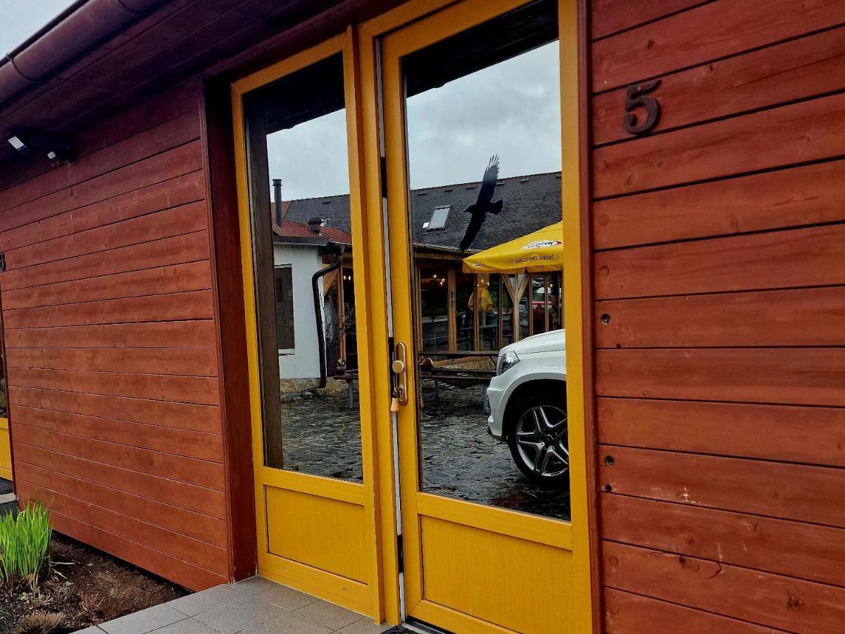 Katerina Restaurant A Penzion ロズヴァドフ エクステリア 写真
